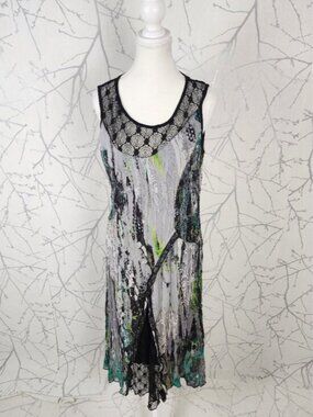 Cativa Mixed Fabric Artsy Patchwork Round Neck Shift Dress